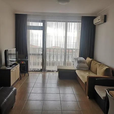 Private Apartment In Complex Caprice * سفيتي فلاس